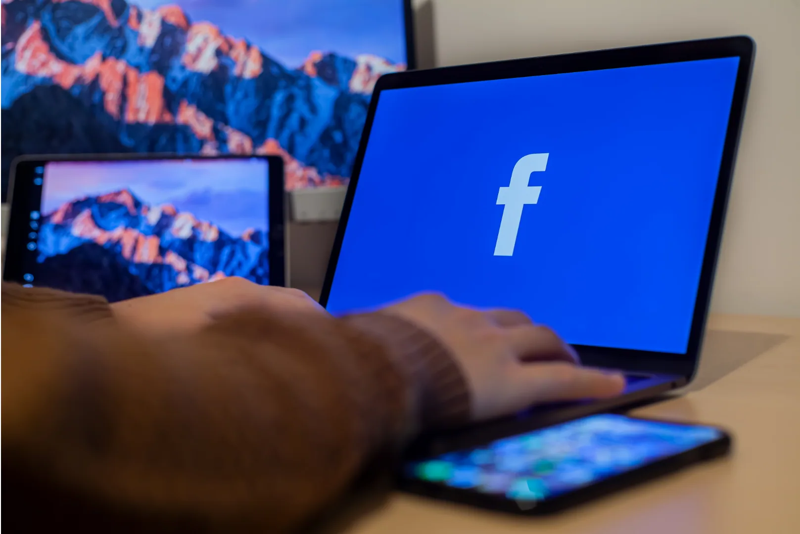 How Did Facebook Disappear from the Internet?